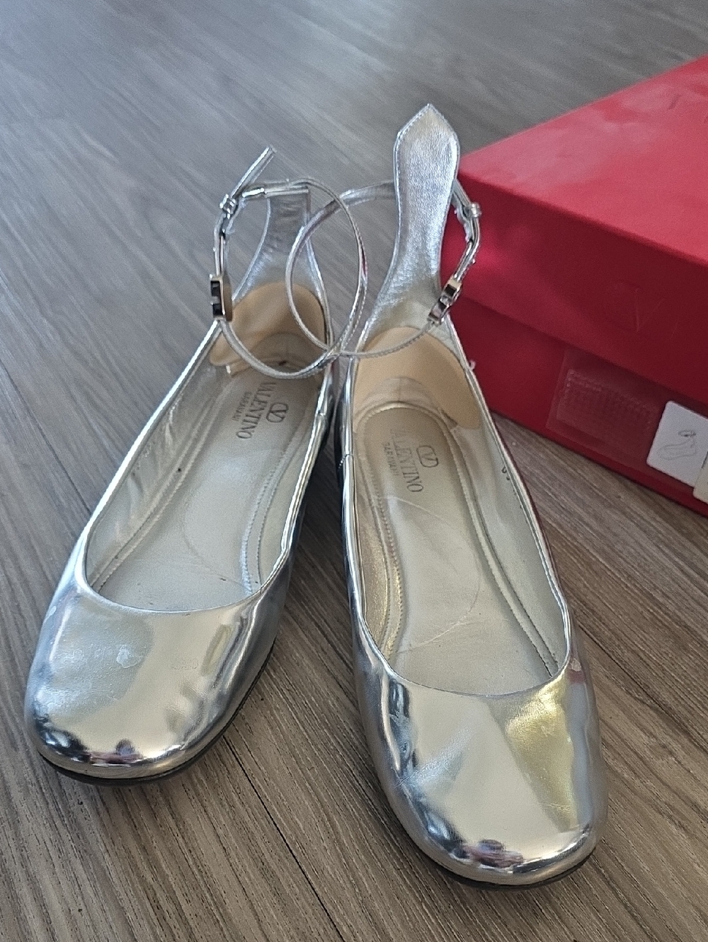 Authentic Valentino Ballerina Metallic Silver Leather Ankle-Strap Flats 39 9